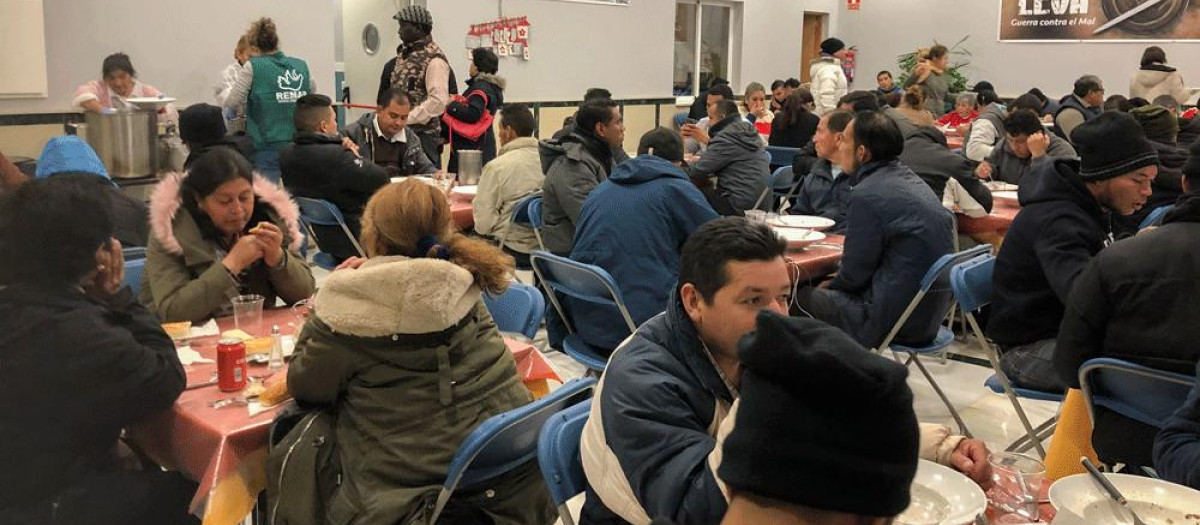 Un comedor social en el distrito madrileño de Carabanchell