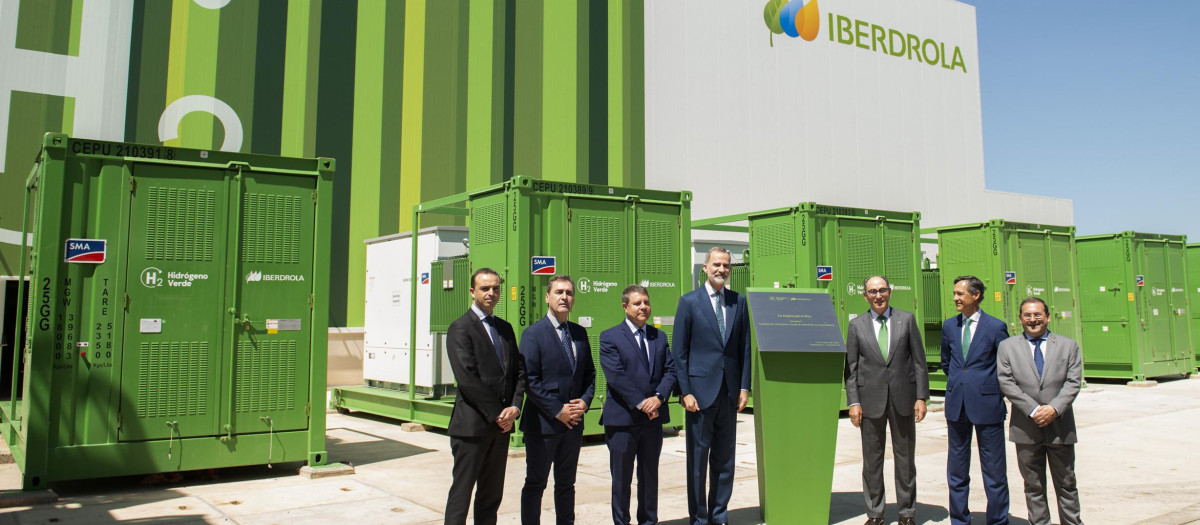 Imagen de la inauguración de la planta de hidrógeno verde de Iberdrola en Puertollano
