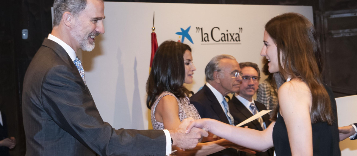 Sus Majestades los Reyes de España presidirán la 40ª edición de la ceremonia de entrega de las becas de posgrado en el extranjero