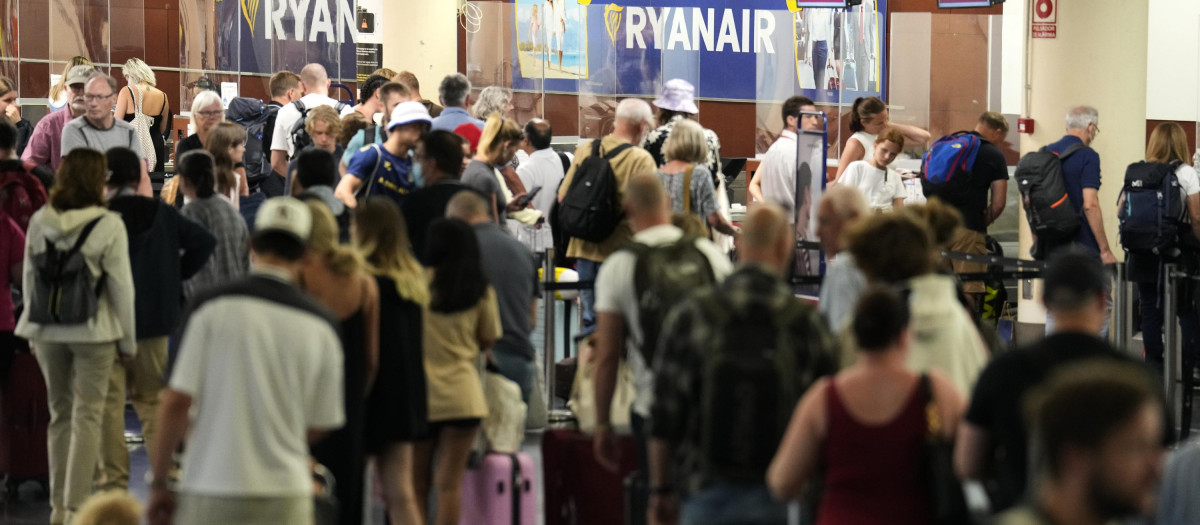 Los pasajeros tienen una serie de derechos si la compañía aérea cancela su vuelo