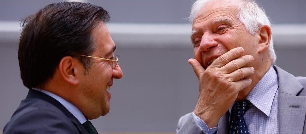 José Manuel Albares y Josep Borrell