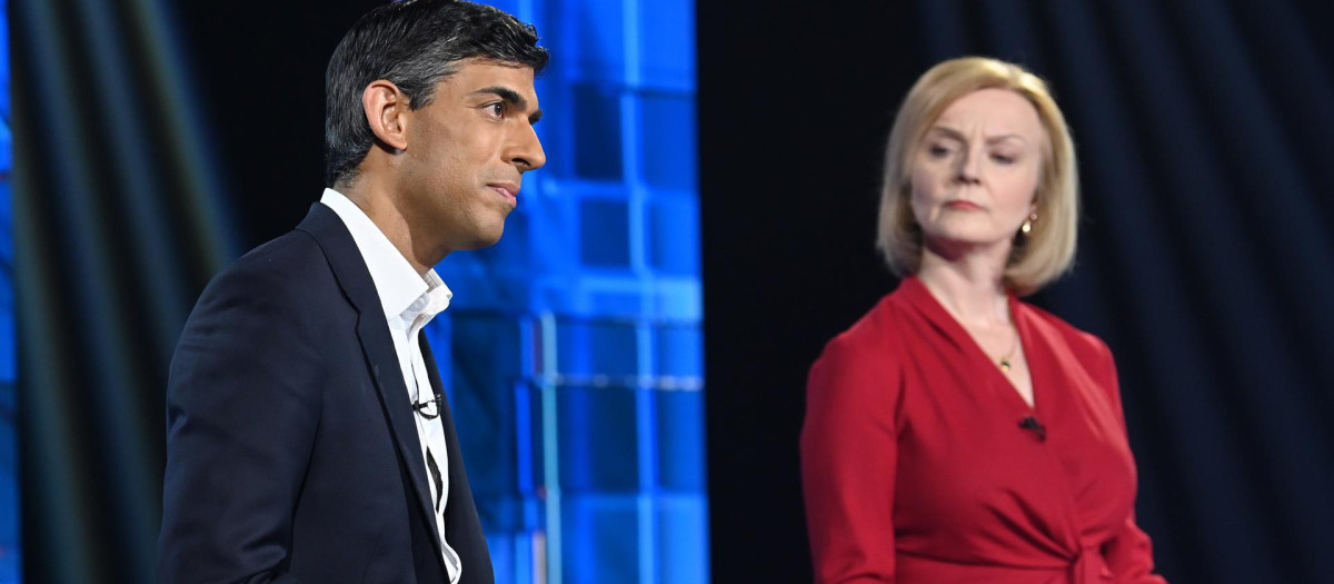 Rishi Sunak y Liz Truss durante el debate