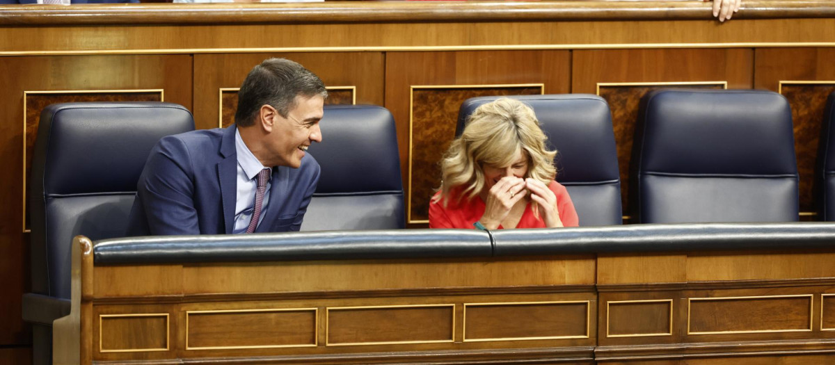 Pedro Sánchez y Yolanda Díaz en el Congreso