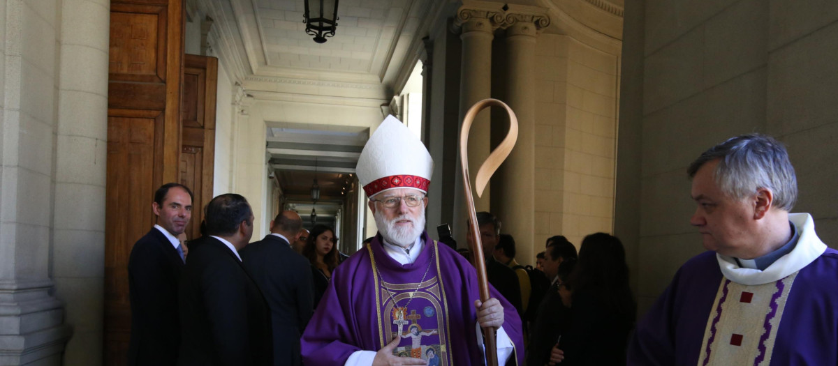 Monseñor Celestino Aós Braco, Arzobispo de la Arquidiócesis de Santiago.