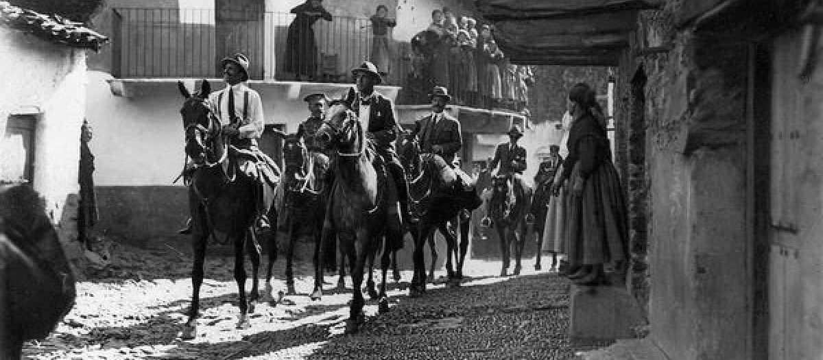Los viajes del rey Alfonso XIII a las Hurdes de Carlos Sánchez Tárrago