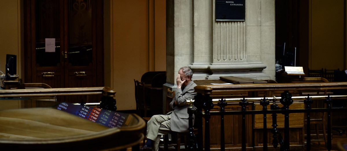 Interior del palacio de la bolsa de Madrid