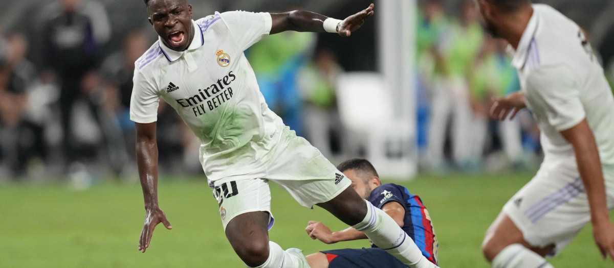 Vinicius, en el partido amistoso ante el Barcelona, sigue sin recibir la nacionalidad española