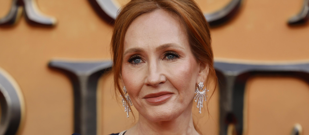 La escritora J.K Rowling en la premiere de la última entrega de Animales Fantásticos