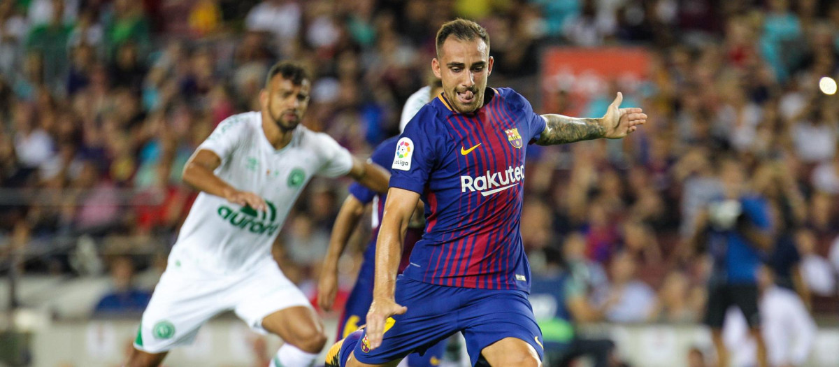 Paco Alcácer en uno de los pocos partidos que jugó con el Barcelona