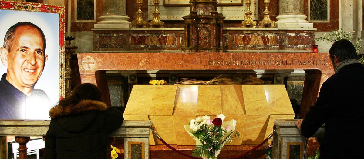 Tumba del Beato Pino Puglisi, en la catedral de Palermo