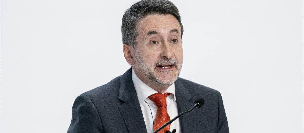 Imaz (Repsol) afirma que el impuesto a las energéticas «va contra la actividad empresarial»