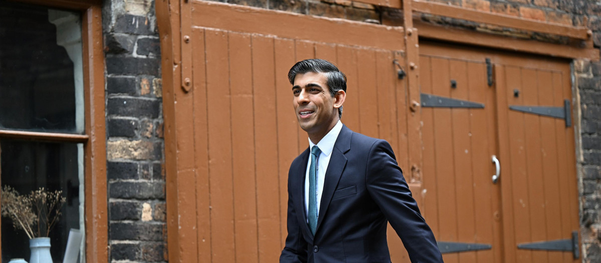 Britain's Chancellor of the Exchequer Rishi Sunak arrives for a regional cabinet meeting in Stoke on Trent, England, Thursday, May 12, 2022.
