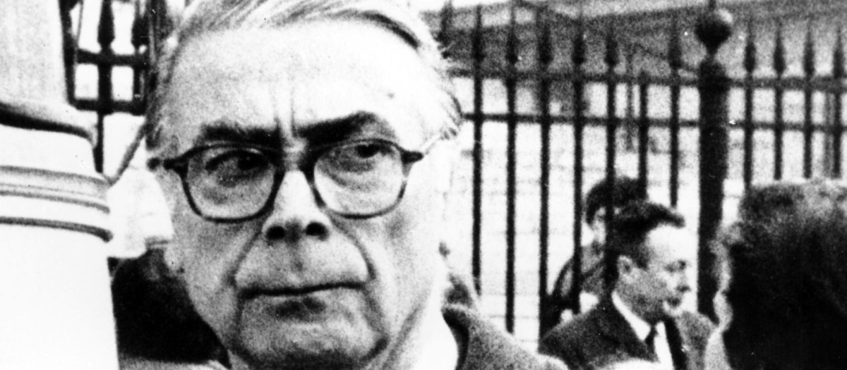 El diseñador fotografiado en 1971