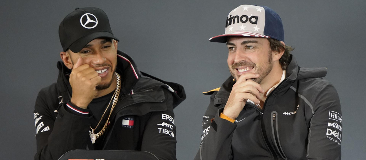 Fernando Alonso y Lewis Hamilton, en una imagen de 2018