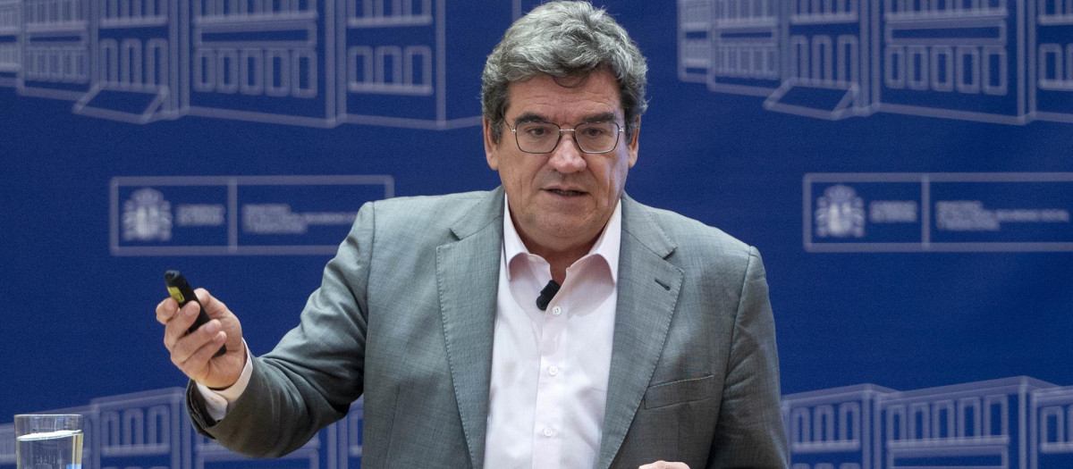 El ministro de la Seguridad Social, José Luis Escrivá, tiene una papeleta difícil por delante.