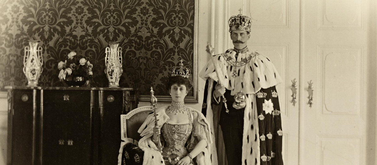 Retrato de coronación del rRey Haakon VII y la Reina Maud, 22 de junio de 1906