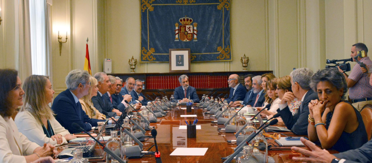 Carlos Lesmes al frente del último Pleno extraordinario del Consejo General del Poder Judicial (CGPJ)