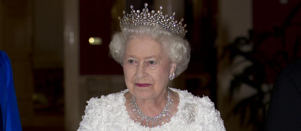 Queen Elizabeth ll attend a State Banquet at Dublin Castle in Dublin during the State Visit to Ireland.
