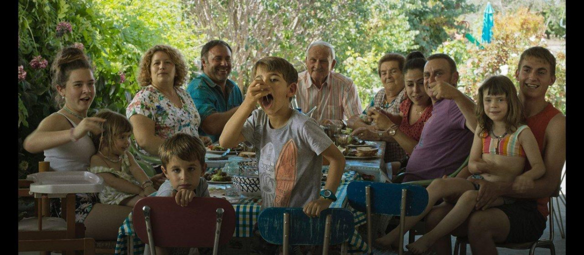 Fotograma de la película 'Alcarràs', de Carla Simón