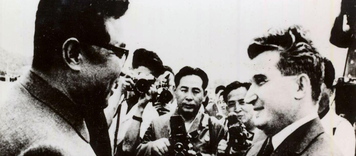 Reunión de Ceaușescu con el presidente de Corea del Norte, Kim Il-sung, en 1971