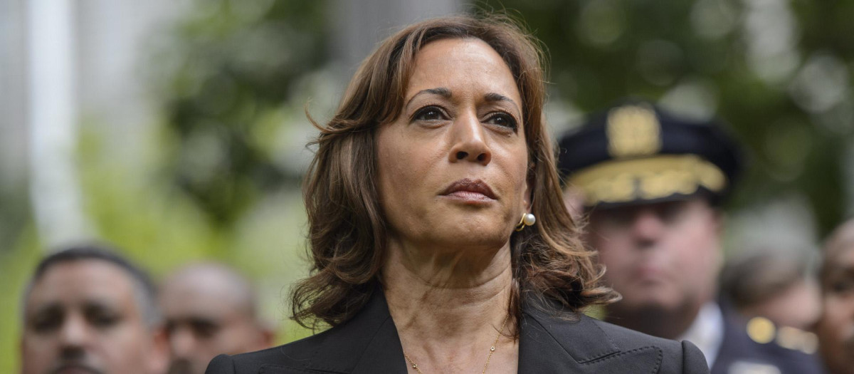 La vicepresidenta de los Estados Unidos, Kamala Harris, durante una ceremonia de conmemoración en el Monumento Nacional del 11 de septiembre en Nueva York