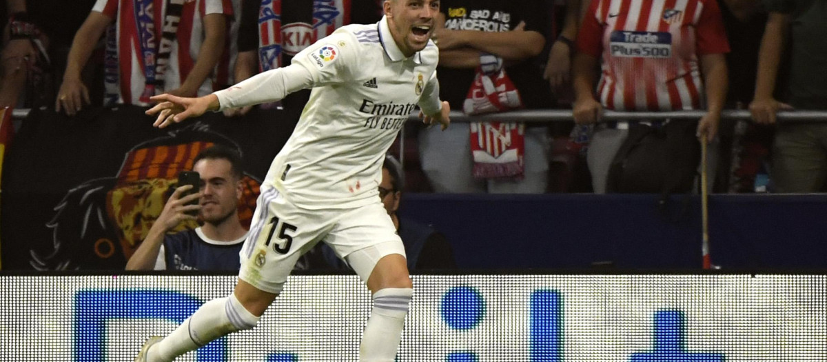 Valverde celebra el segundo gol de Real Madrid