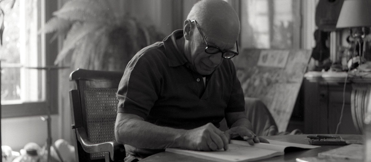 Imagen de Picasso trabajando en su estudio, en el Museo Casa Natal Picasso de Málaga