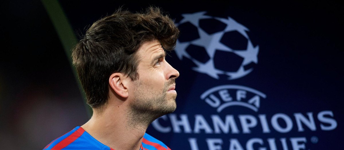 Gerard Piqué se ofreció a irse en 2020 y dos años después sigue en el club, aunque suplente