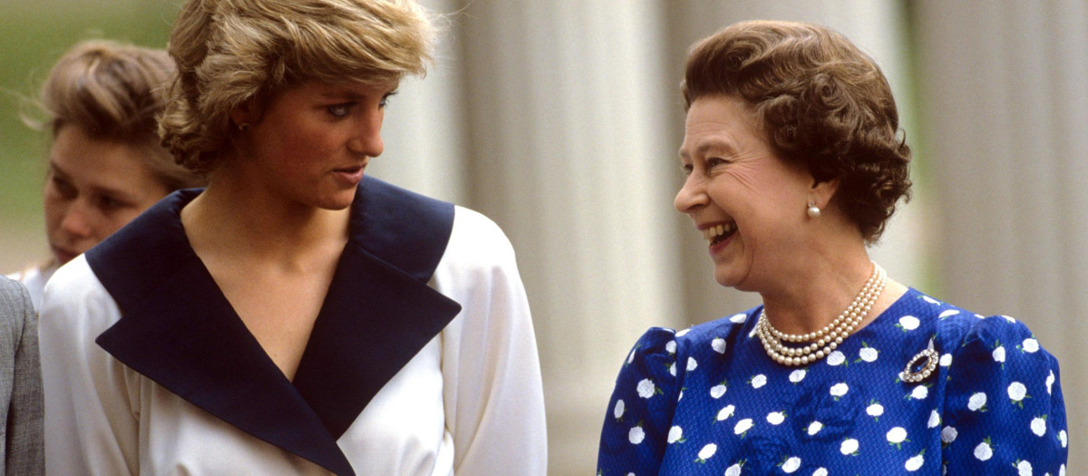 Mandatory Credit: Photo by Brendan Beirne/Shutterstock (137036a)
Princess Diana with Queen Elizabeth II
Queen Mother's 87th Birthday, Clarence House, London, Britain - 1987