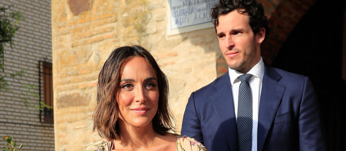 Tamara Falcó and Iñigo Onieva during wedding of Felipe Cortina and Amelia Millan in Retuarta del Bullaque, Ciudad Real on Saturday, 10 July 2021.