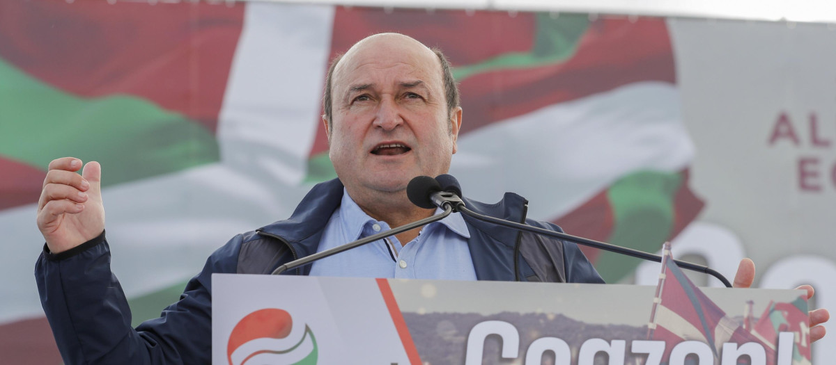 El presidente del PNV, Andoni Ortuzar, el domingo en el Alderdi Eguna
