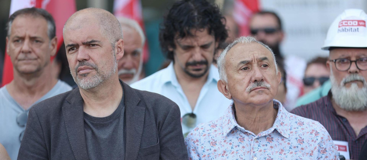 El secretario general de CCOO, Unai Sordo, y el de UGT, Pepe Álvarez, en una manifestación