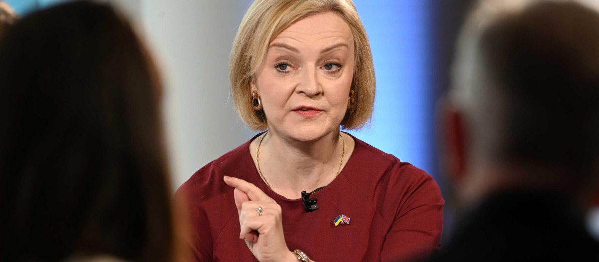 La primera ministra británica Liz Truss durante una entrevista de la BBC