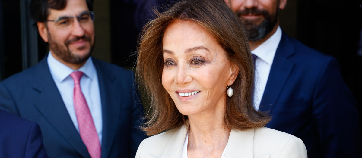 Isabel Preysler during a TeatroReal event in Madrid on May 18, 2022.