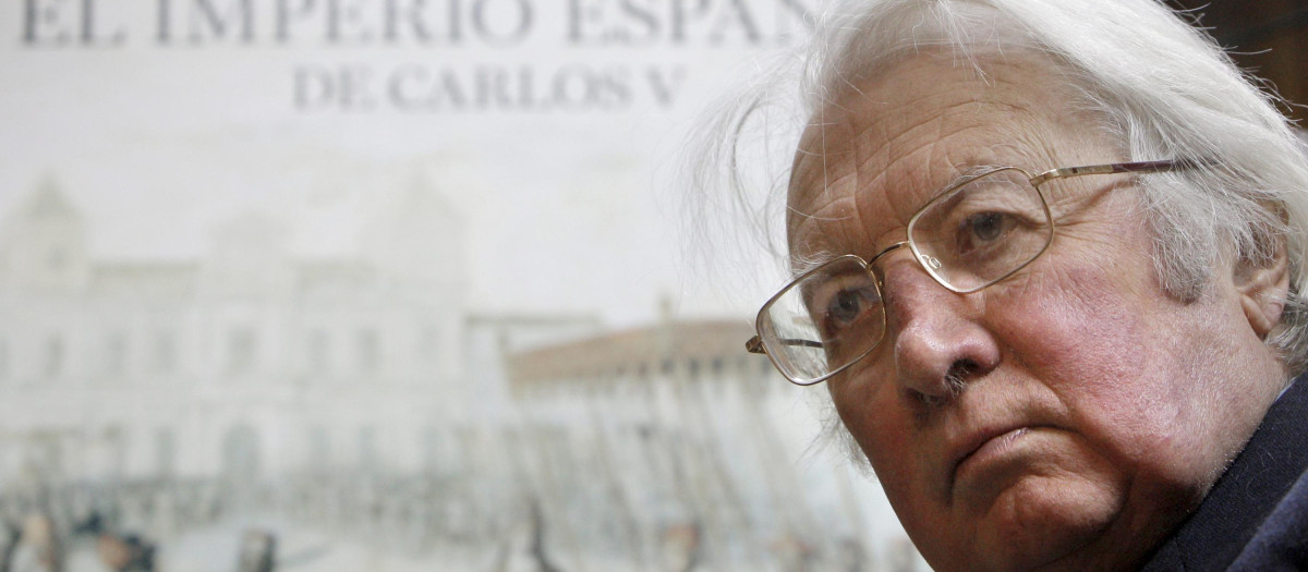 El historiador e hispanista británico Hugh Thomas