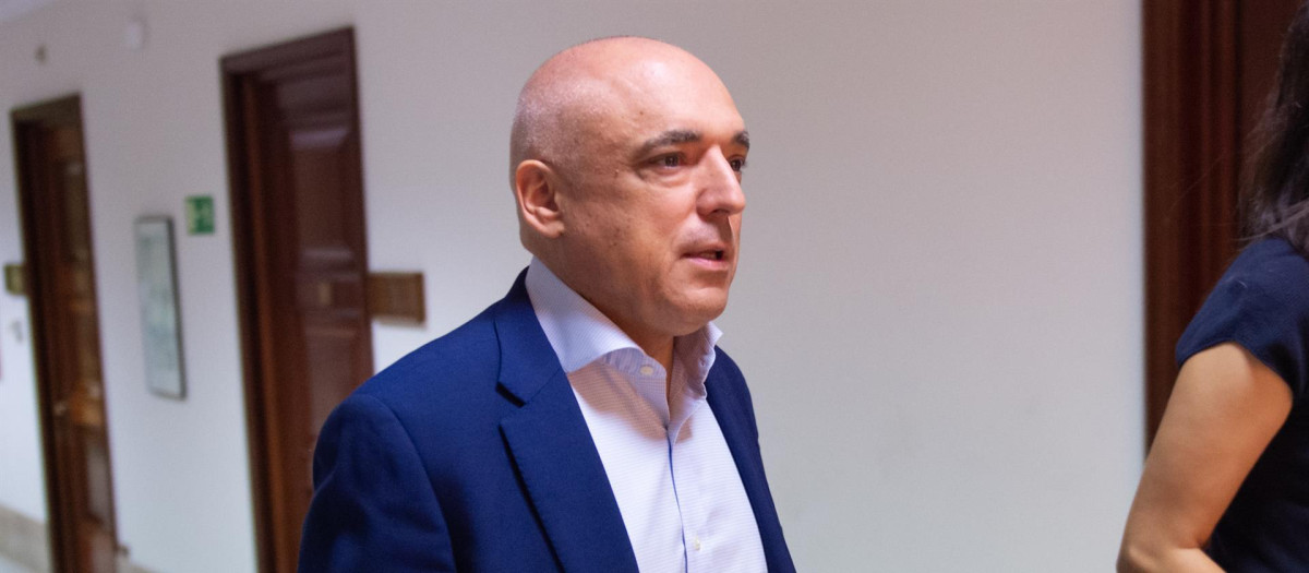El socialista Rafael Simancas, secretario de Estado de Relaciones con las Cortes
