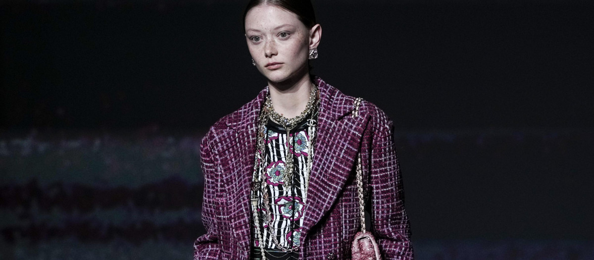 El tweed, protagonista en el desfile de Chanel en la reciente Semana de la Moda de París
