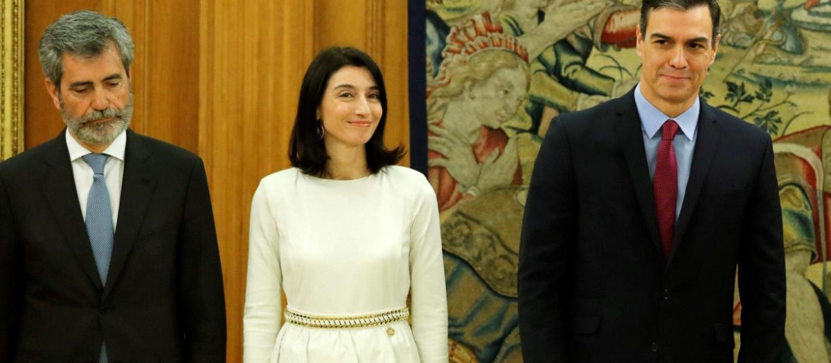 Carlos Lesmes, Pilar Llop, entonces, presidenta del Senado, y Sánchez, en 2020