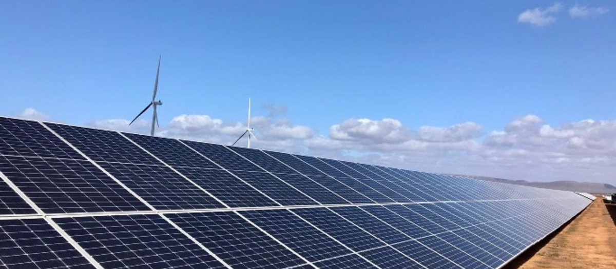 Iberdrola invierte 318 millones en su primera planta híbrida eólica y solar en el mundo, ubicada en Australia