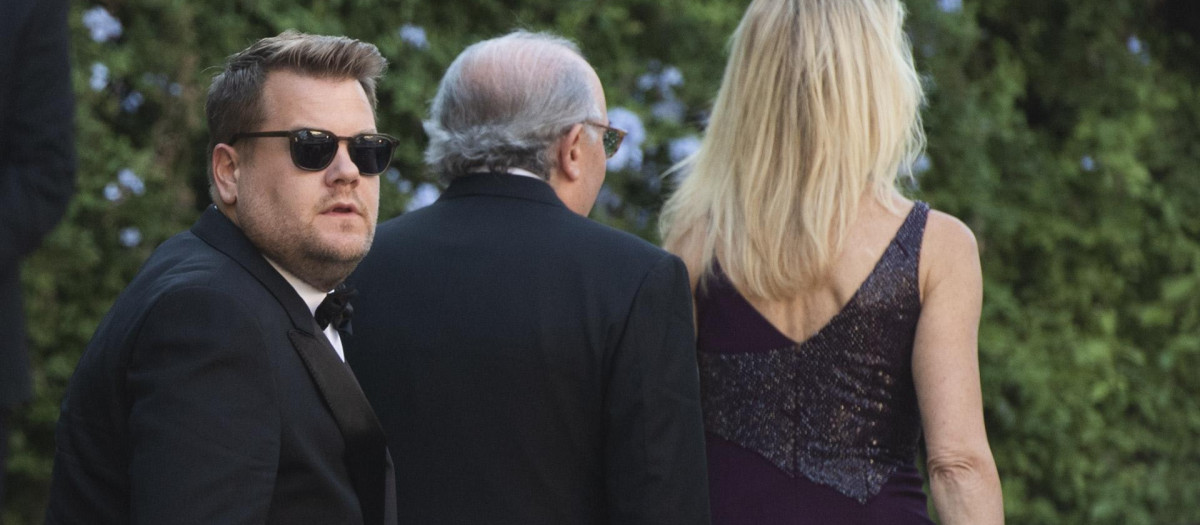 El presentador británico, James Corden, fue vetado del restaurante Balthazar de Soho de Nueva York