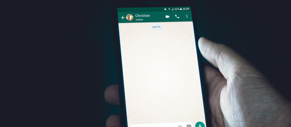WhatsApp quiere que los usuarios aprendan a utilizar el envío de audios