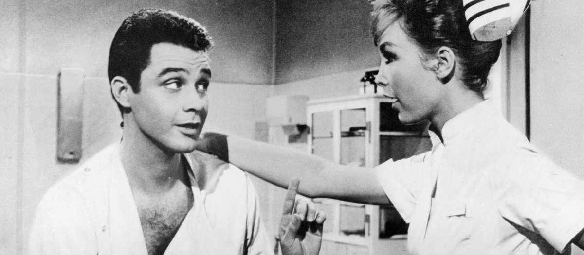 Michael Callan y Barbara Eden