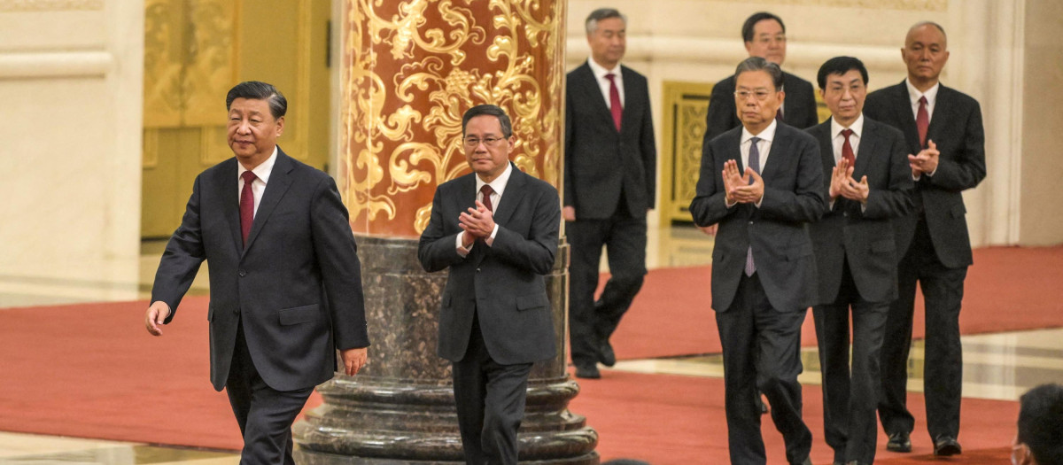 El presidente de China, Xi Jinping junto a los restantes 6 miembros del Comité Permanente del Politburó del Partido Comunista Chino
