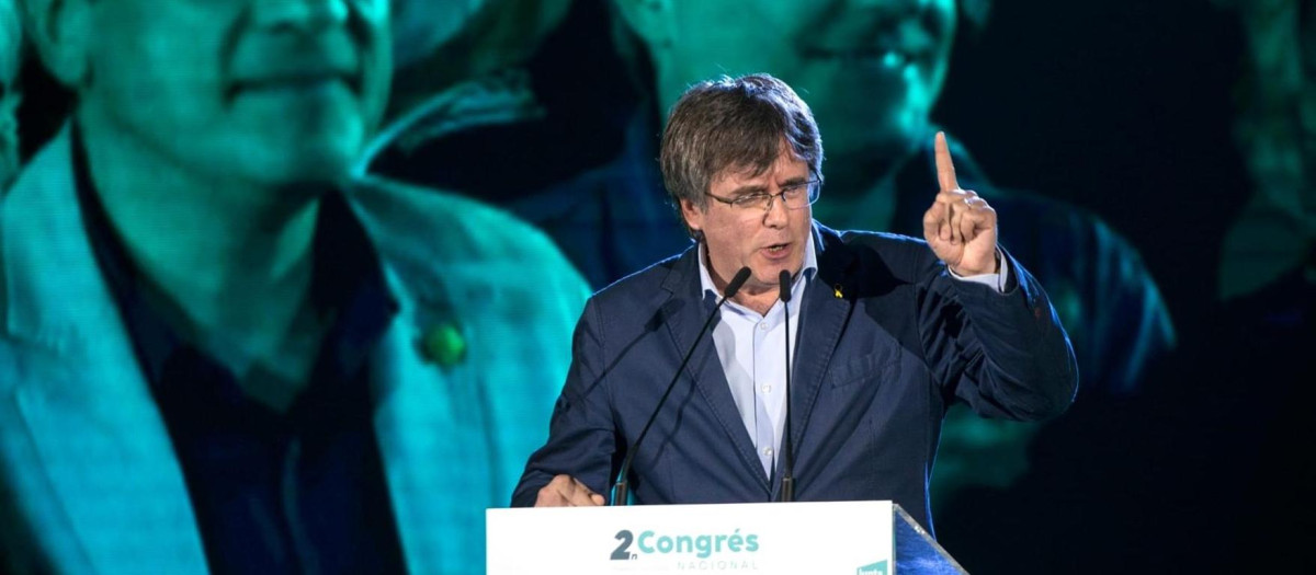 El expresidente de la Generalitat Carles Puigdemont en el congreso que Junts celebra en Argelès-sur-Mer (Francia)