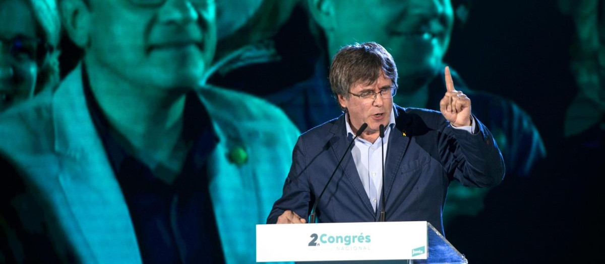El expresidente de la Generalitat Carles Puigdemont en el congreso que Junts celebra en Argelès-sur-Mer (Francia)