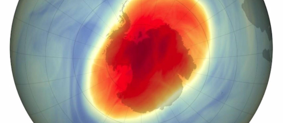 Mapa que muestra el tamaño y la forma del agujero de ozono sobre el Polo Sur el 5 de octubre de 2022, cuando alcanzó su extensión máxima en un solo día del año