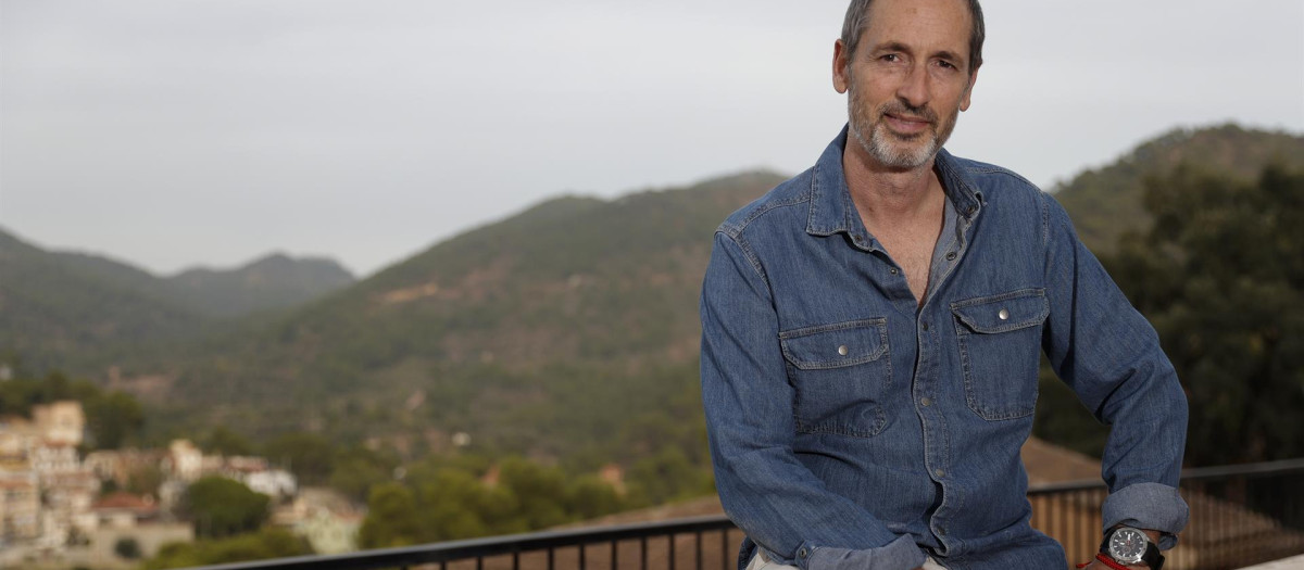 El escultor Rafa Zabala