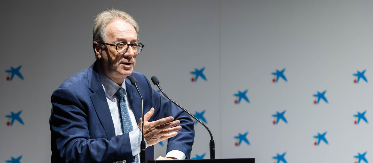 El subdirector general de la Fundación ”la Caixa”, Marc Simón, durante la jornada de balance del programa Reincorpora