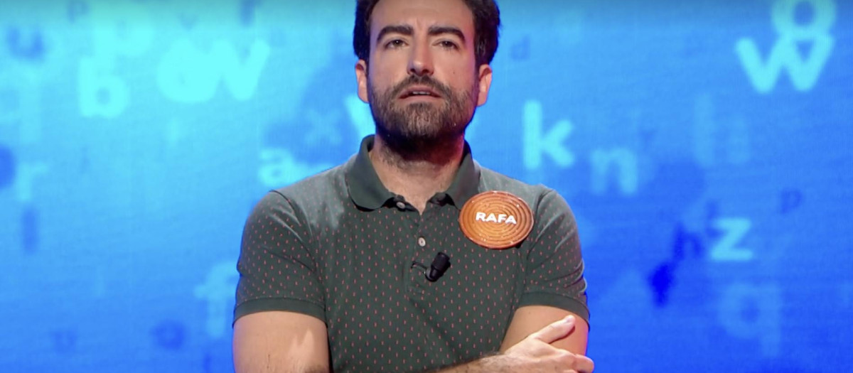 El sevillano Rafa Castaño, este lunes en 'Pasapalabra', después de que Roberto Leal le comunicase su único fallo