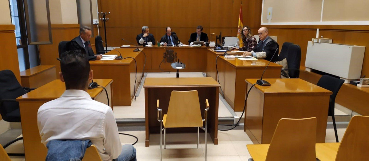 Un Guardia Civil, primer condenado en España por difundir 'fake news'